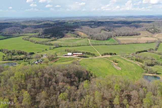 12315 Warrensburg Road, Midway, TN 37809