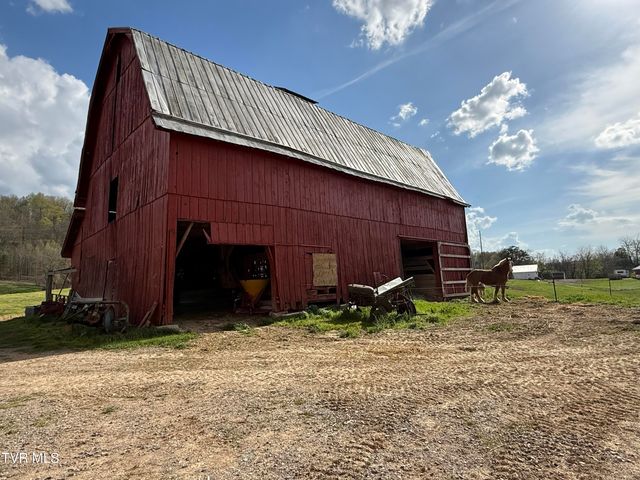 12315 Warrensburg Road, Midway, TN 37809