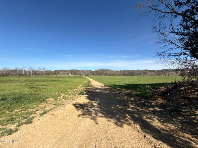 12315 Warrensburg Road, Midway, TN 37809