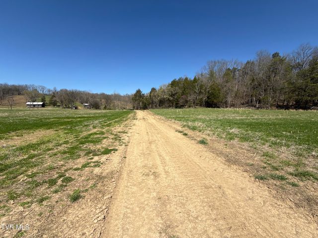 12315 Warrensburg Road, Midway, TN 37809