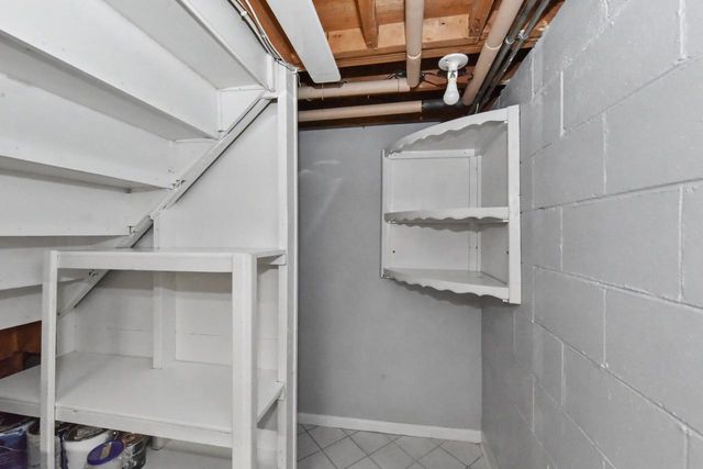 810 Carrington AVENUE, South Milwaukee, WI 53172