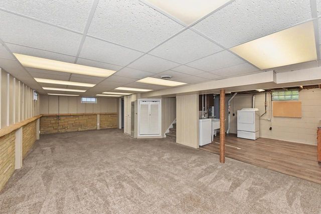 810 Carrington AVENUE, South Milwaukee, WI 53172