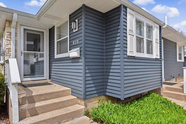 810 Carrington AVENUE, South Milwaukee, WI 53172