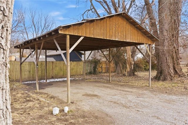 2509 S Sterling Avenue, Independence, MO 64052