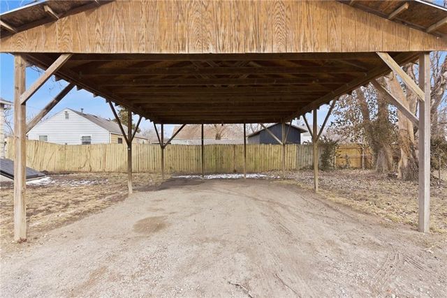 2509 S Sterling Avenue, Independence, MO 64052