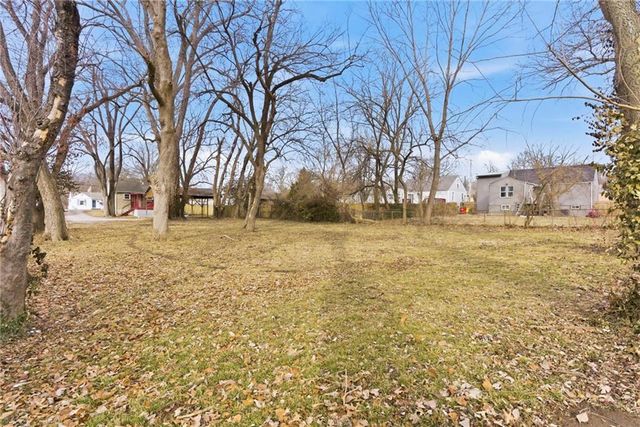 2509 S Sterling Avenue, Independence, MO 64052