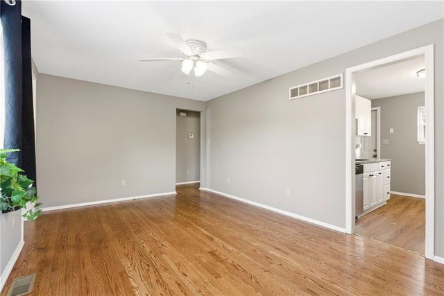 2509 S Sterling Avenue, Independence, MO 64052