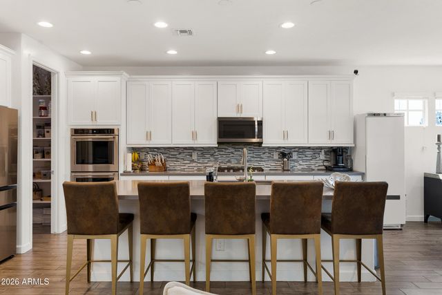 956 W YELLOWSTONE Way, Chandler, AZ 85248