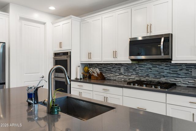 956 W YELLOWSTONE Way, Chandler, AZ 85248
