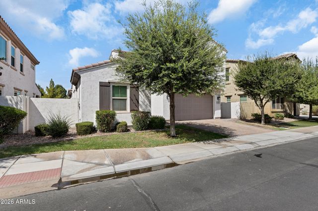 956 W YELLOWSTONE Way, Chandler, AZ 85248