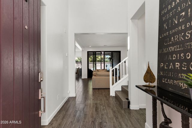 956 W YELLOWSTONE Way, Chandler, AZ 85248