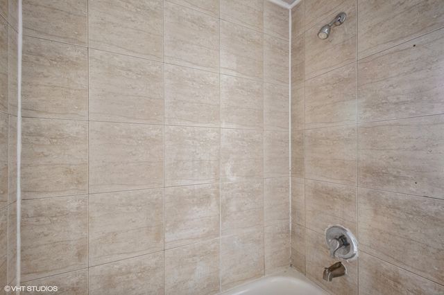 6015 S Michigan Avenue 3, Chicago, IL 60637