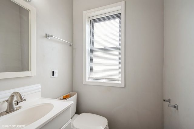 6015 S Michigan Avenue 3, Chicago, IL 60637