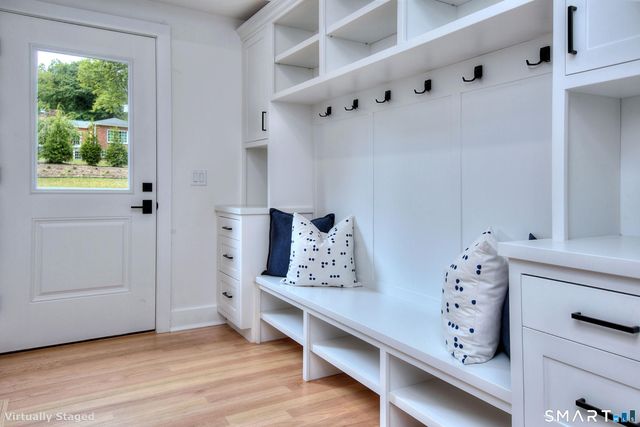 120 WEST Lane, Stamford, CT 06905