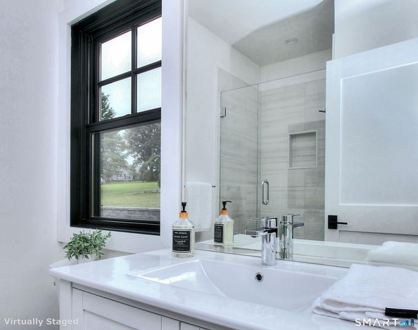 120 WEST Lane, Stamford, CT 06905