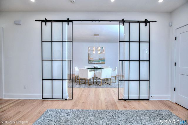 120 WEST Lane, Stamford, CT 06905