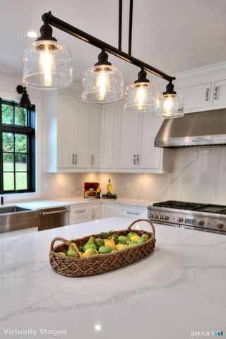 120 WEST Lane, Stamford, CT 06905