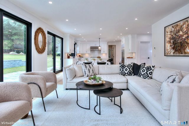 120 WEST Lane, Stamford, CT 06905