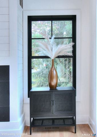 120 WEST Lane, Stamford, CT 06905