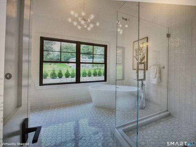 120 WEST Lane, Stamford, CT 06905