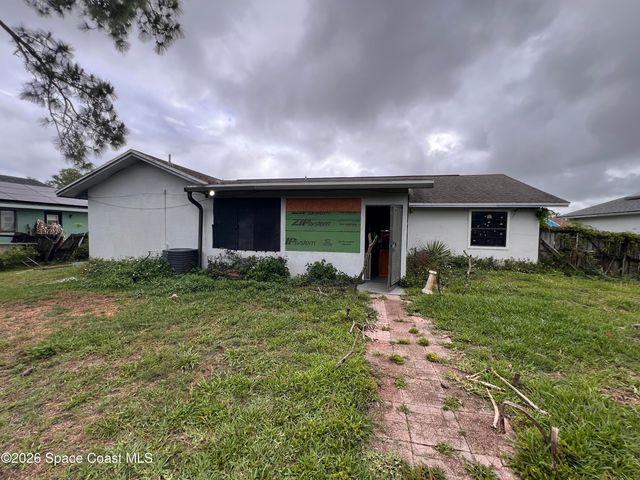 1018 Big Horn Circle NW, Palm Bay, FL 32907