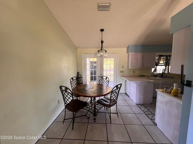 1018 Big Horn Circle NW, Palm Bay, FL 32907