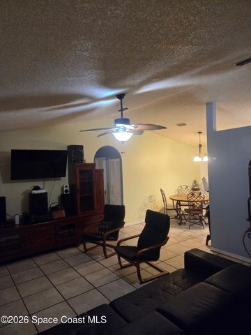 1018 Big Horn Circle NW, Palm Bay, FL 32907