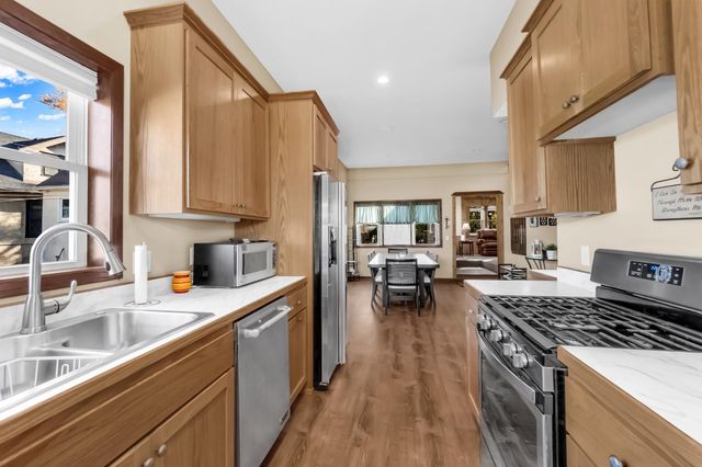 1163 Case Avenue, Saint Paul, MN 55106