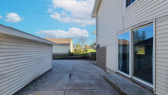 1163 Case Avenue, Saint Paul, MN 55106