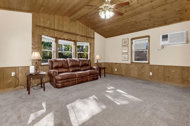 1163 Case Avenue, Saint Paul, MN 55106