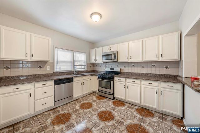 352 Forest Street, Kearny, NJ 07032