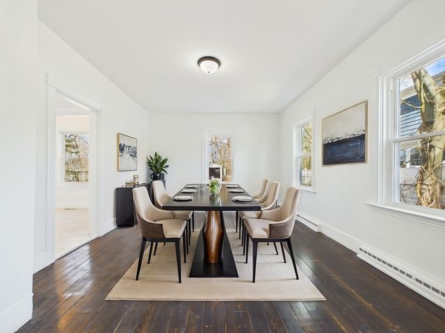 12 Sherman St, Attleboro, MA 02703