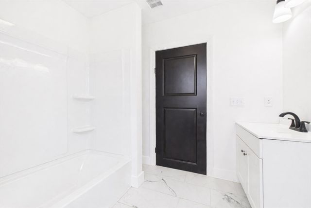 12 Sherman St, Attleboro, MA 02703