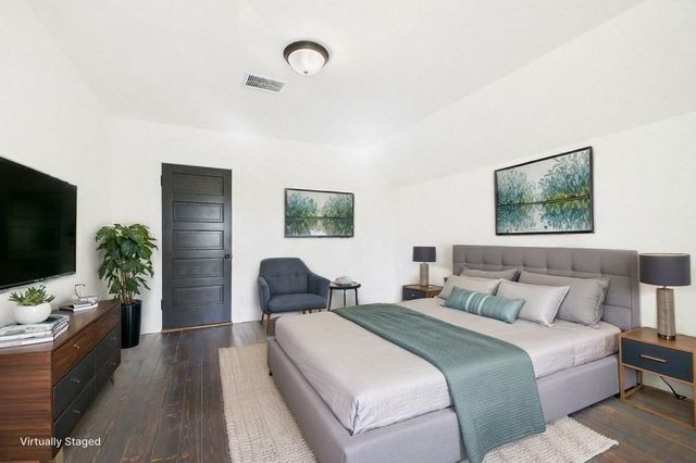 12 Sherman St, Attleboro, MA 02703