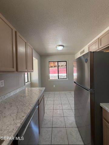 11708 Sierra Azul Drive, El Paso, TX 79936