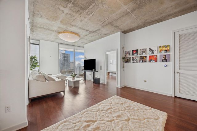 360 Nueces ST 3309, Austin, TX 78701