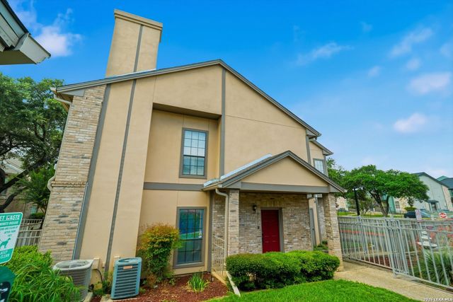 11839 Parliament St Apt 311, San Antonio, TX 78216