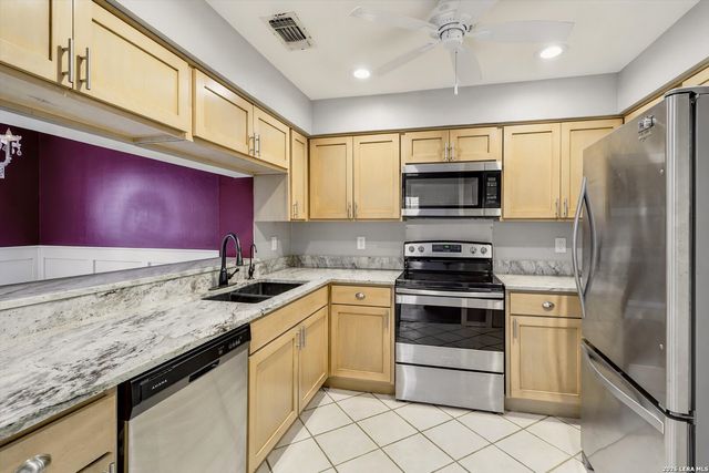 11839 Parliament St Apt 311, San Antonio, TX 78216