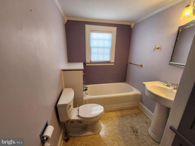 1 DENNIS ST, Martinsburg, WV 25401