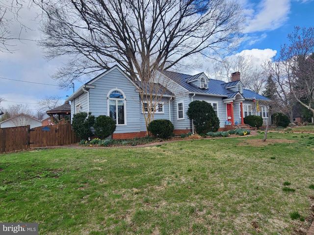 1 DENNIS ST, Martinsburg, WV 25401