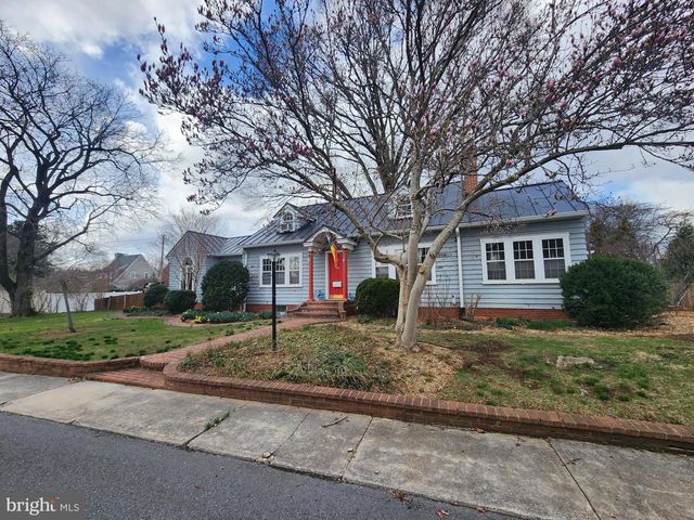 1 DENNIS ST, Martinsburg, WV 25401