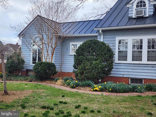 1 DENNIS ST, Martinsburg, WV 25401