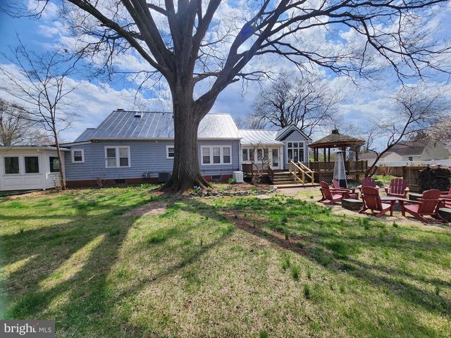 1 DENNIS ST, Martinsburg, WV 25401