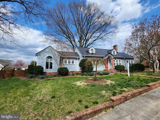 1 DENNIS ST, Martinsburg, WV 25401
