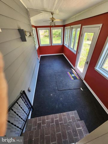 1 DENNIS ST, Martinsburg, WV 25401