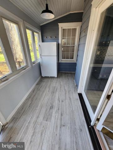 1 DENNIS ST, Martinsburg, WV 25401