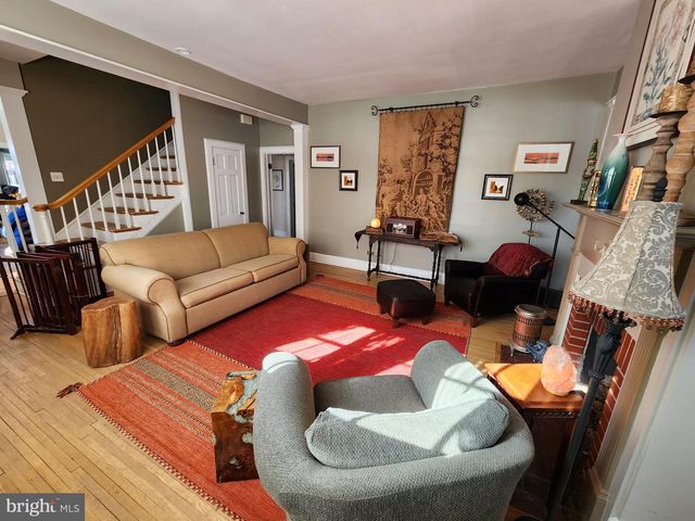 1 DENNIS ST, Martinsburg, WV 25401