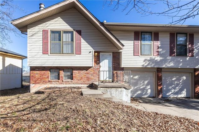 9857 N Cherry Street, Kansas City, MO 64155