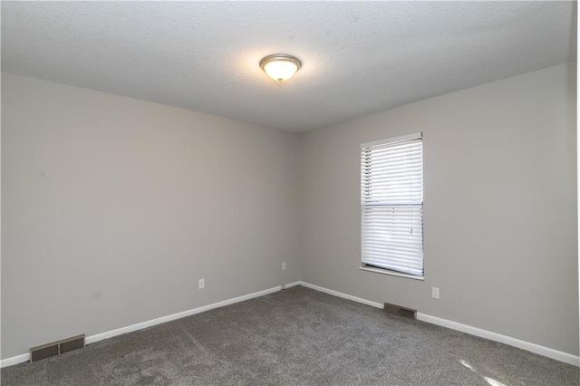 9857 N Cherry Street, Kansas City, MO 64155