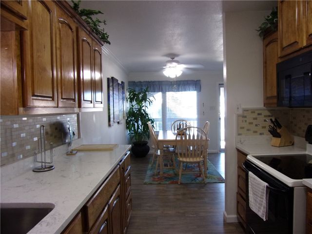 15005 Windward Dr 211, Corpus Christi, TX 78418